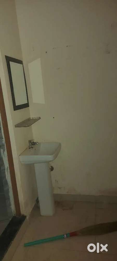 One bhk flat available for rent Bartalla near bartalla bazar samarnaga