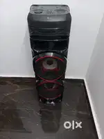 LG XBOOM RNC9 PARTY SPEAKER