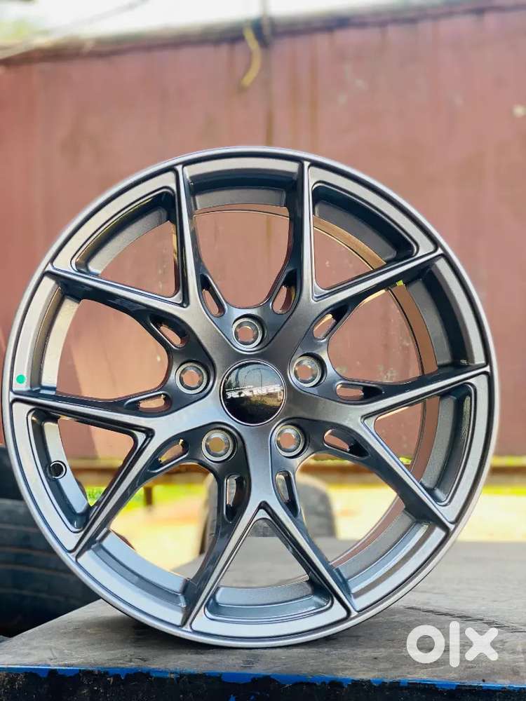 16 Inch 5 Hole 114 Pcd 7J 4 Brand New Alloys For Sale