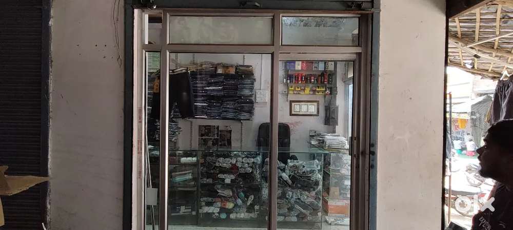 Aluminium frame glass door