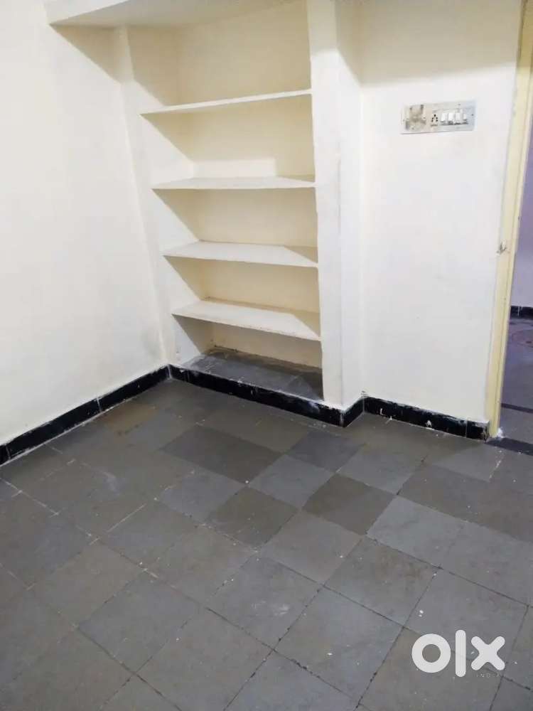 Flat for rent near Azaan School Tolichowki