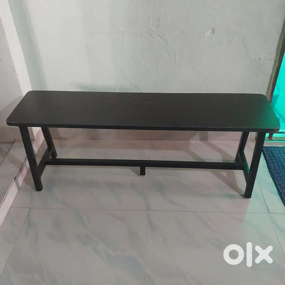 School coaching sitting bench