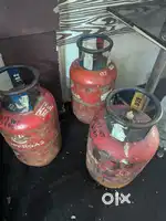Delivery boy for cylinder delivery