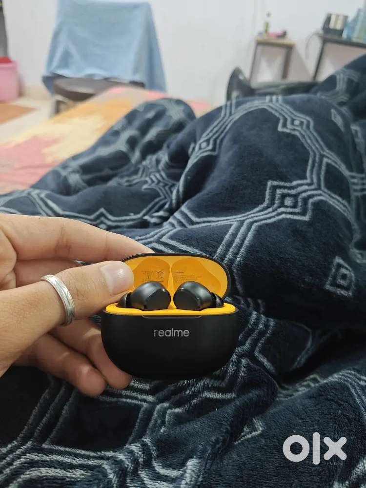Realme buds t100