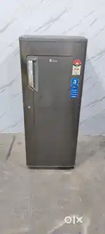 Whirlpool 5 Star 190 litres Single Door Fridge dark grey good working