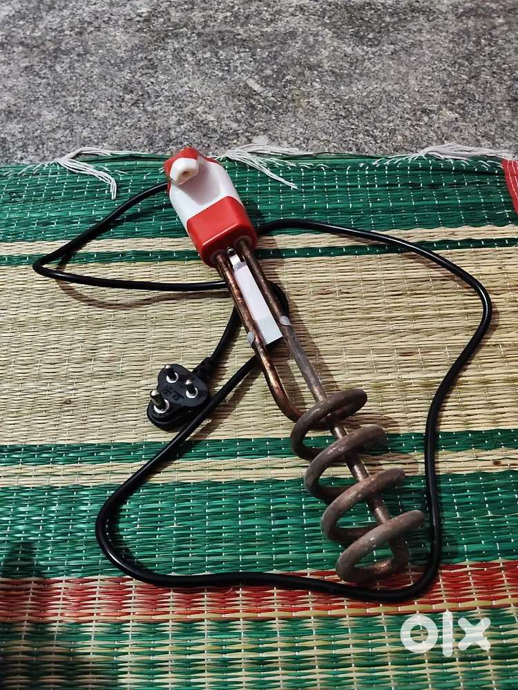 Water heater 600 very good condition i just used one time