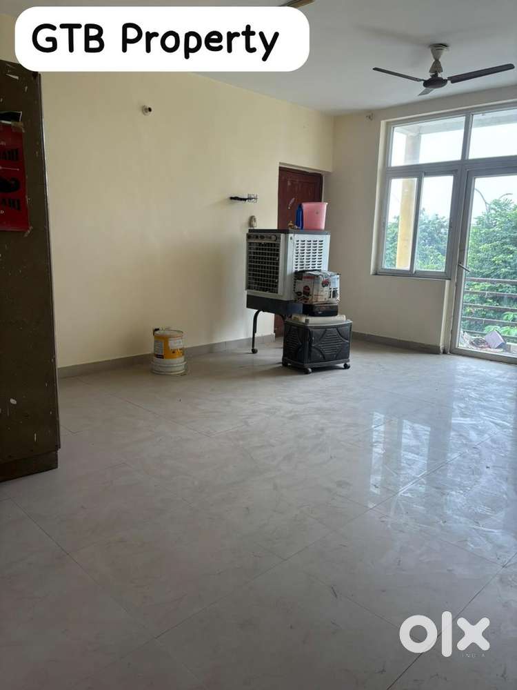 Luxurious 3bhk flat For Sale in Best Location And Big Discount Offer