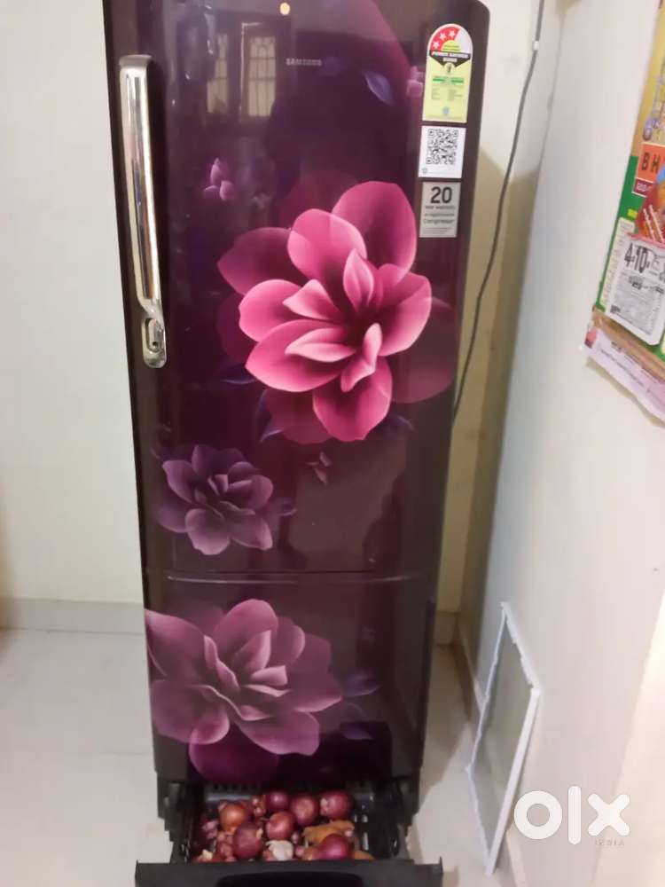 Fridge new model good condition samsung