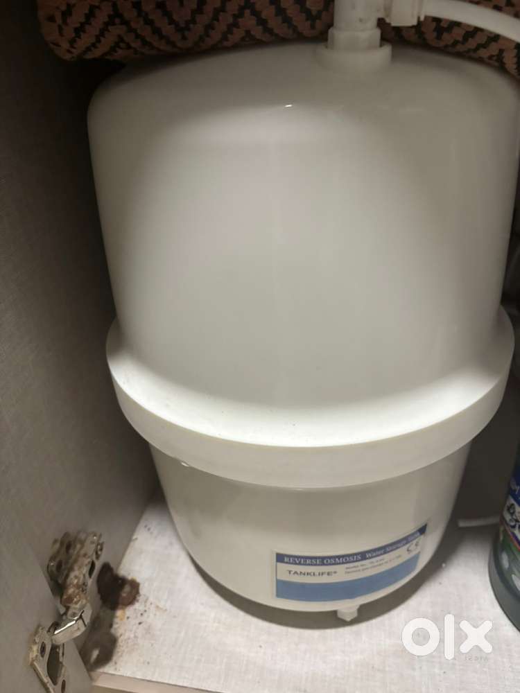 Under the Sink RO with water storage tank