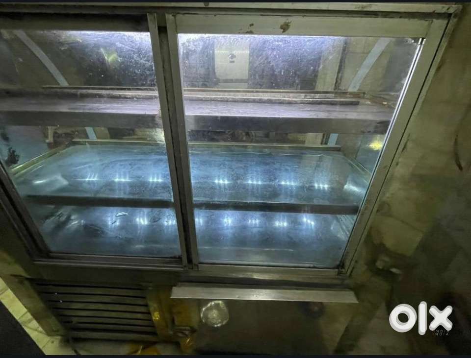 Colling fridge counter for shops