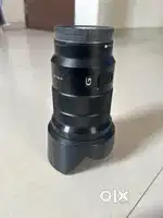 Sony 18-105 G FE lens with cap and hood