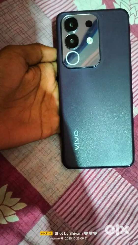 Argent sell 6/128 hai phone