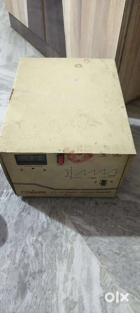 PYRAMID AC AUTOMATIC VOLTAGE STABILIZER
