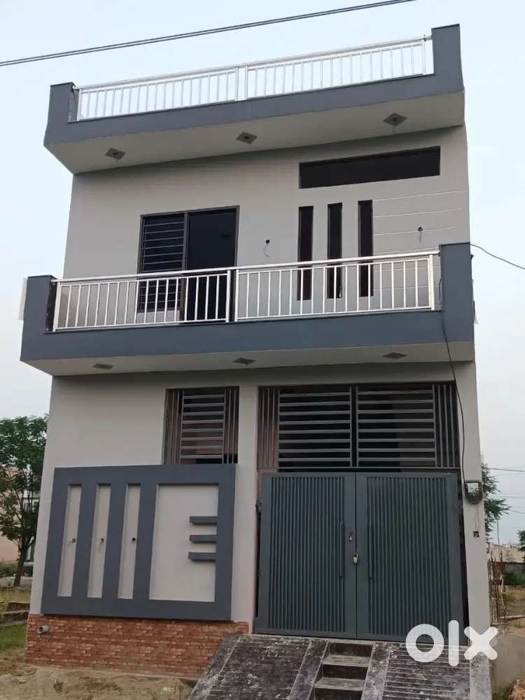 112 gaj makan Tirthkunj phase 1 near sardhana road meerut