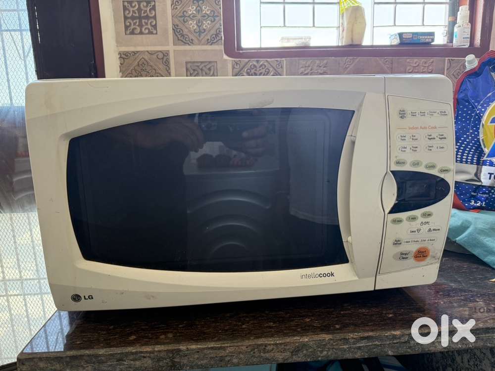 LG microwave with grill