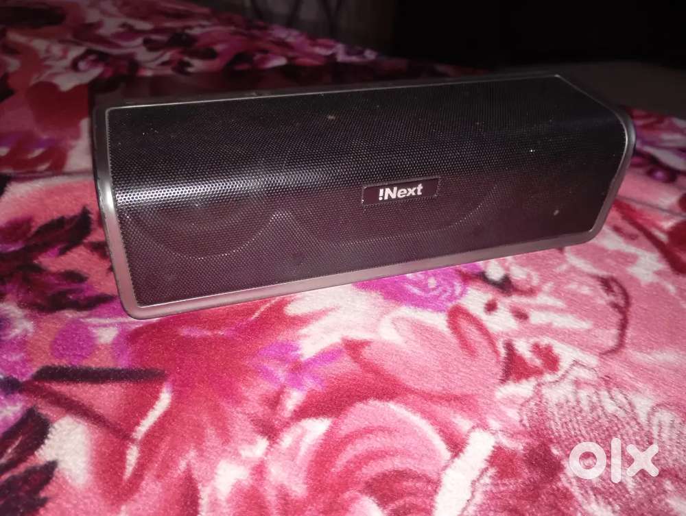 Speaker loud music and best quality easy to use and charge lessprice