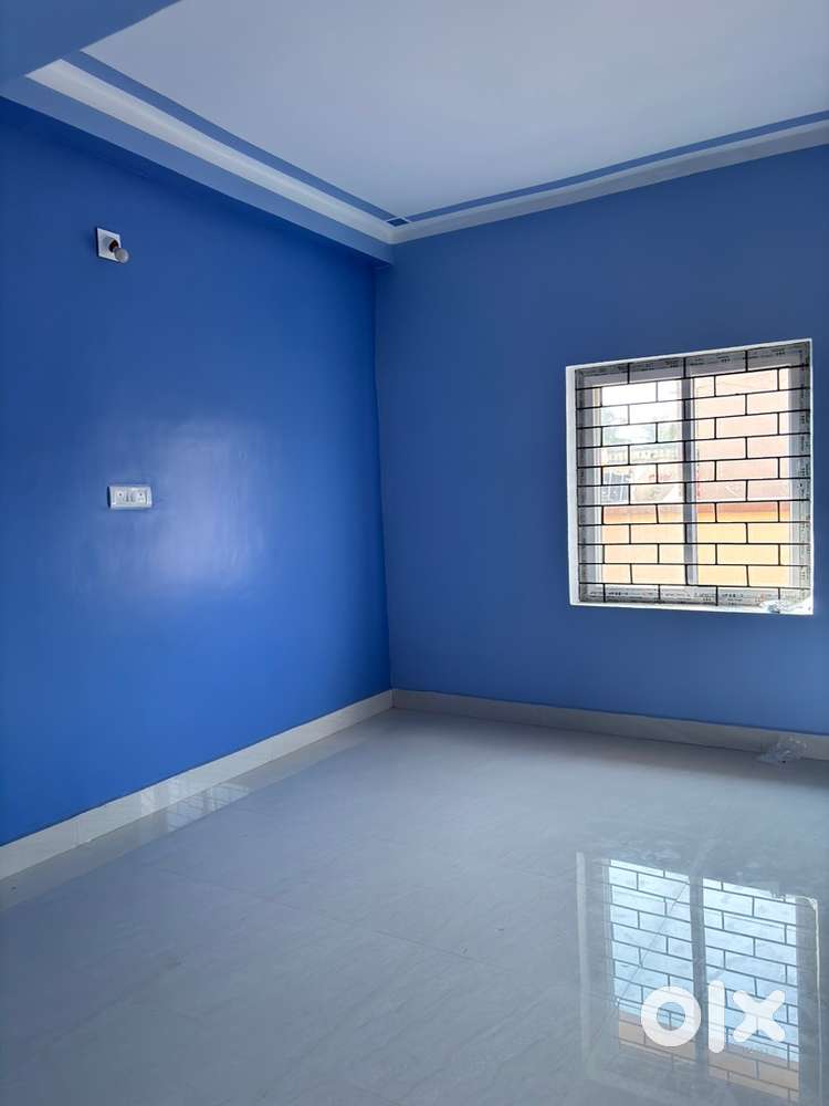 House rent for bachelors girls. Job holder.