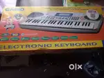 Ma_150 keyboard (electronic)