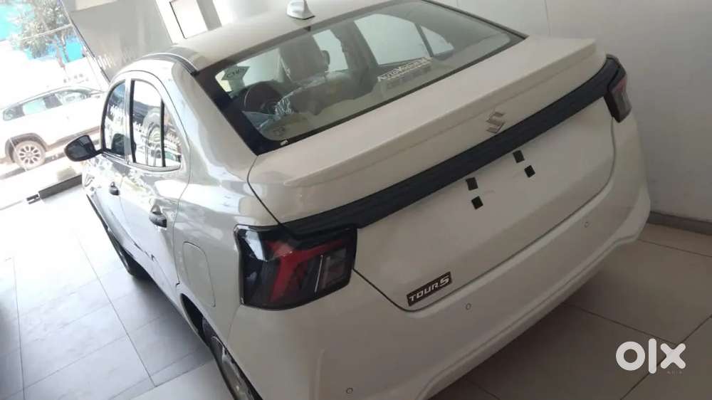 Outstation taxi need 1 experience driver