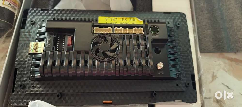 7strong LCD