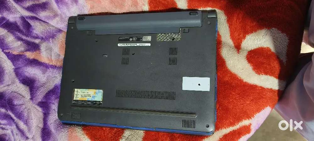 Dell laptop ok ha koi problem nahi hai ok chalta ha 4/256 ma ha