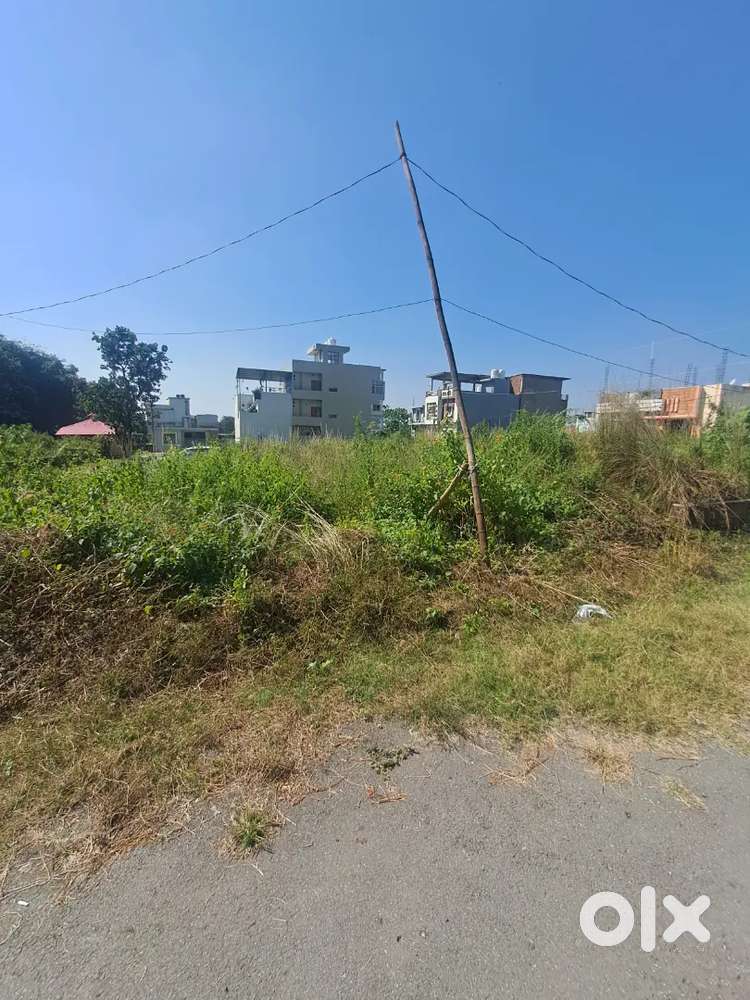 225 Gaj plot for sale Bima Vihar colony Near IT park