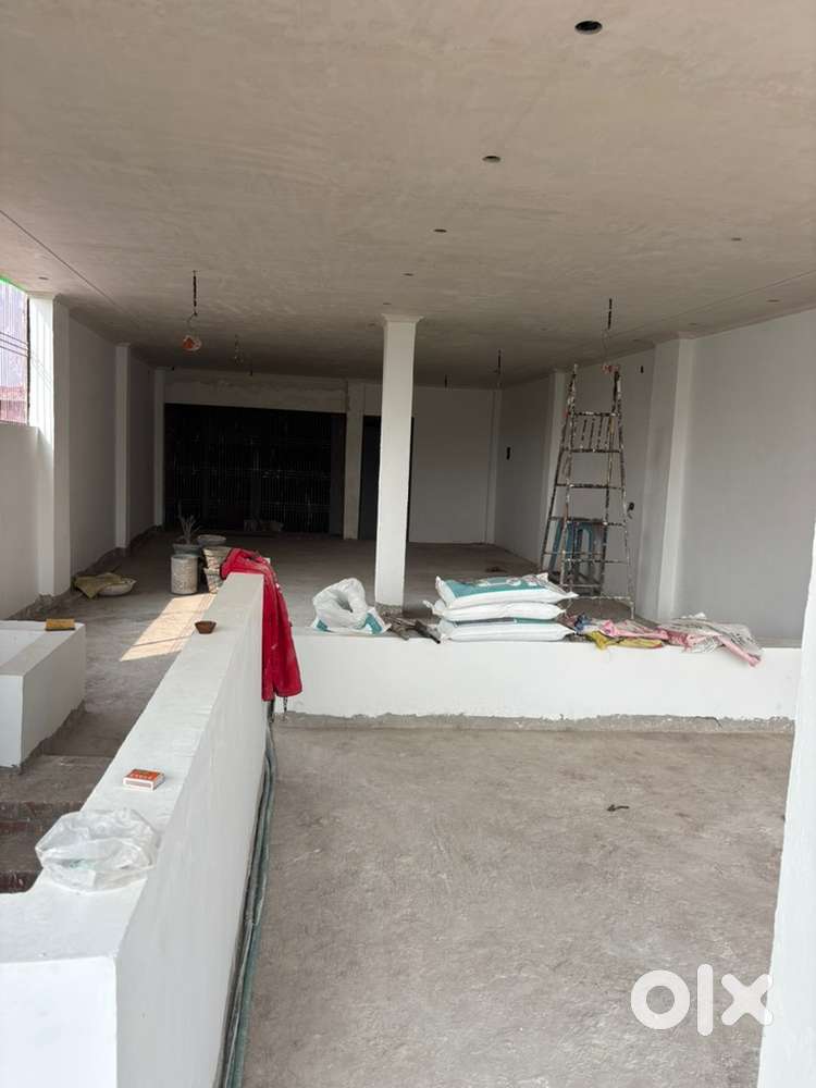 2nd floor main road civil line space available for bank or office