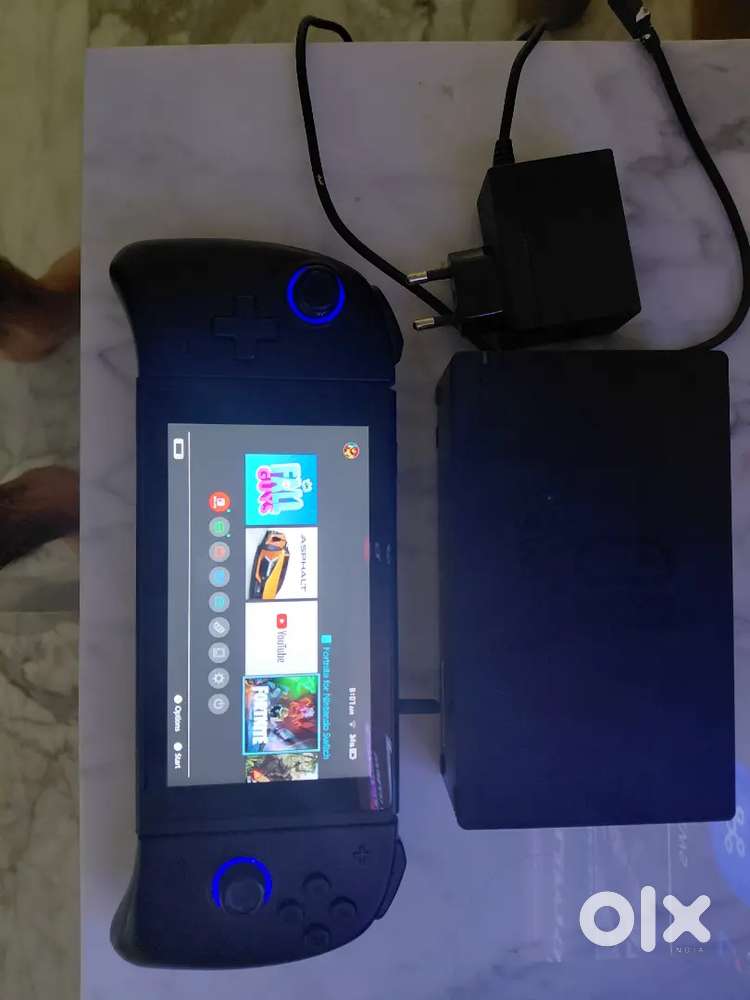 Nintendo switch - with custom controllers (two pairs of controllers)