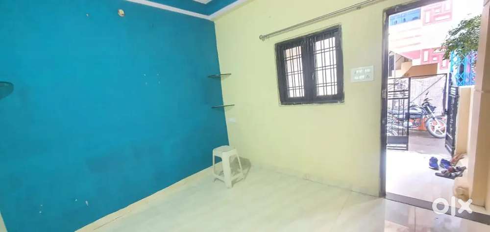 1Bhk Ground Floor For Rent Scheme 78 vijay Nagar Family Only