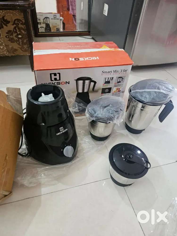 1 mixer grinder and 1 food processor up for sell