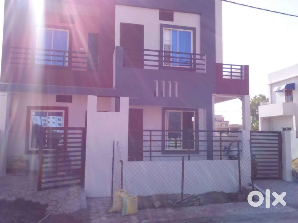 2 BHK  1st Floor of Banglow