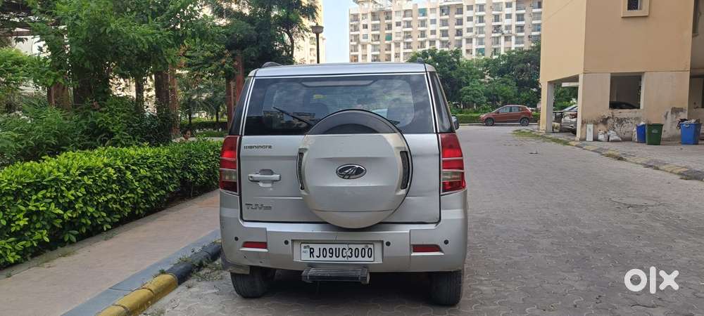 Mahindra TUV 300 T10 Opt, 2015, Diesel