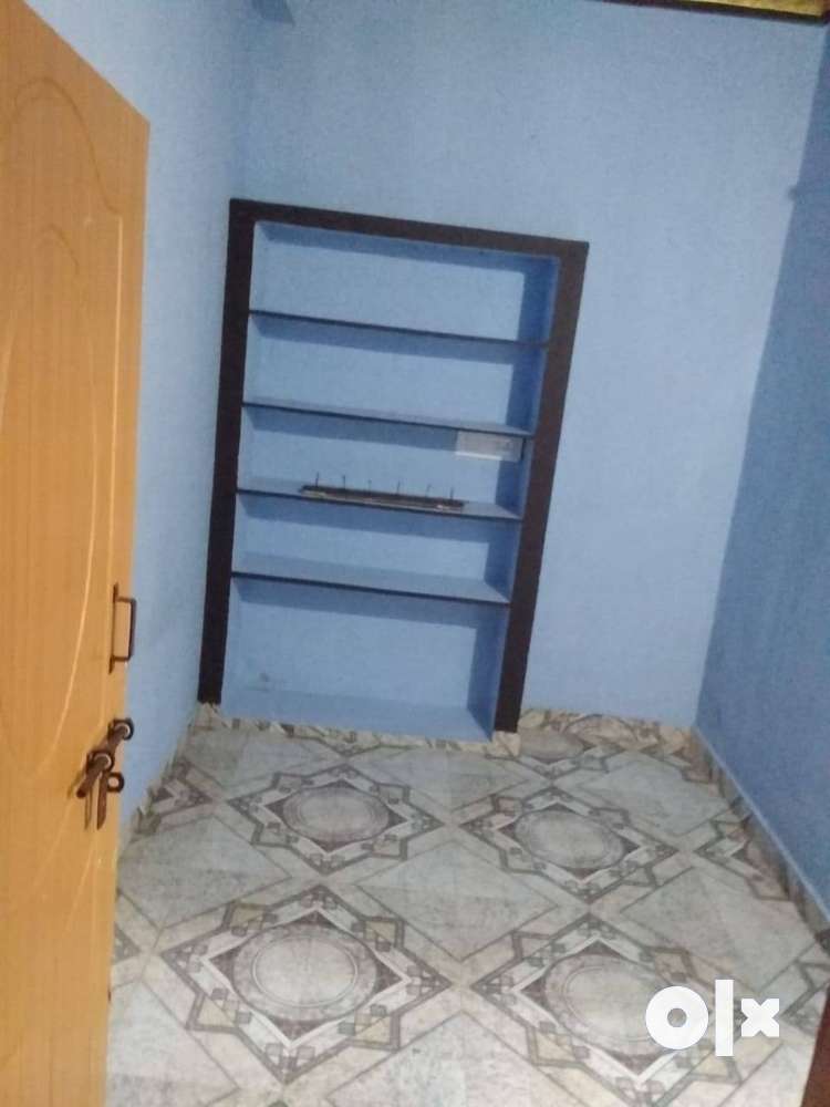 850 sq feet double bed room flat