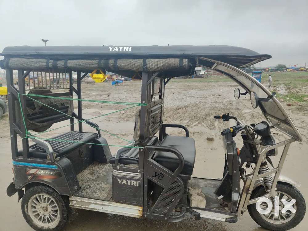 E rickshaw Driver Ki jarurat hai . Jo daily gadi chalaye .