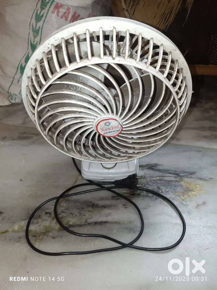Good condition stall fan