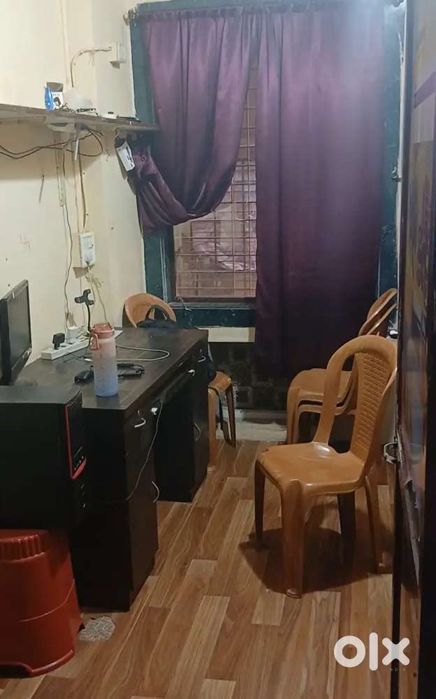 Semifurnished office for rent opp bhyander station east