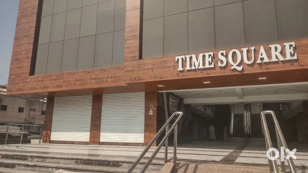 1800 sqft unfurnished office on rent on pune nashik Highway alephata