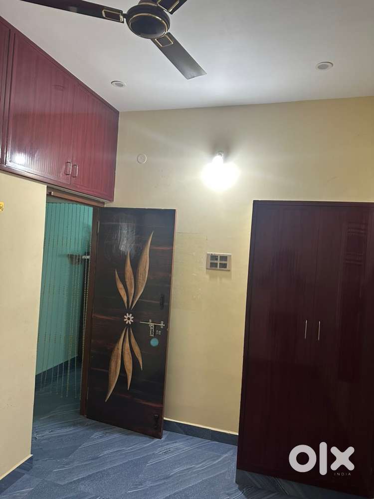 Single Room for Rent in 2bhk – Private Bathroom