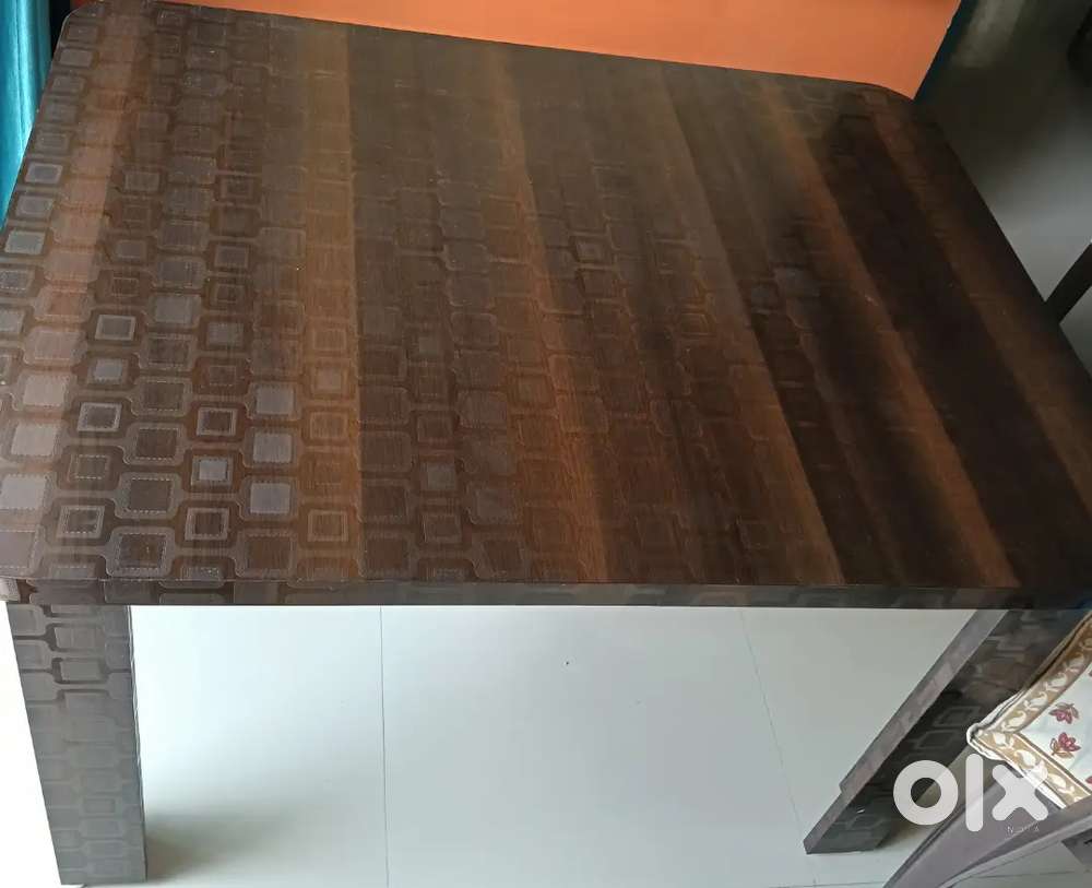 Dinning Table