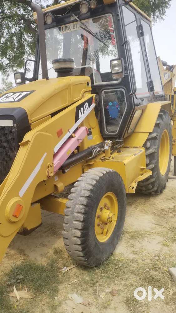 CAT 424 JCB
