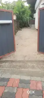4 cent with private two wheeler access way