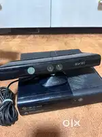Xbox 360 video game with Cds