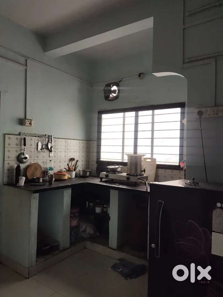 1 Hall and kitchen for girl Bachelor need only 2 girls Urgent