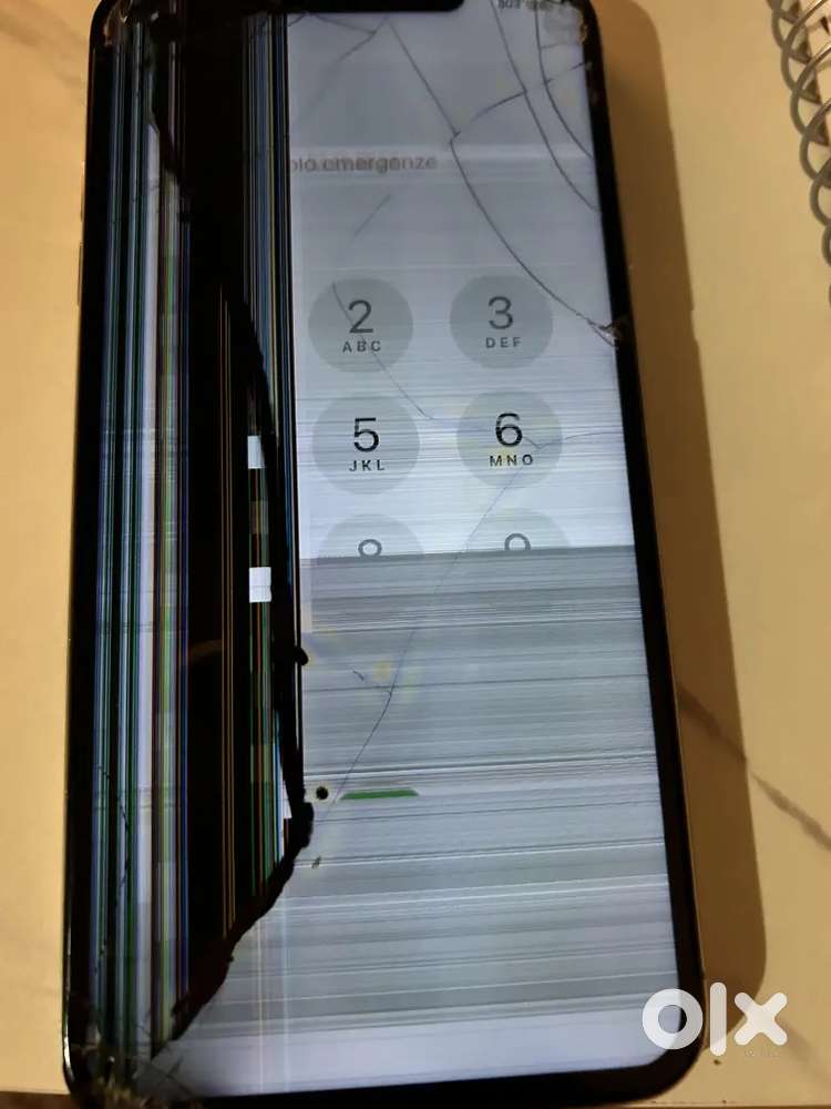 Iphone xs 256 gb back glass damage battery change health 100