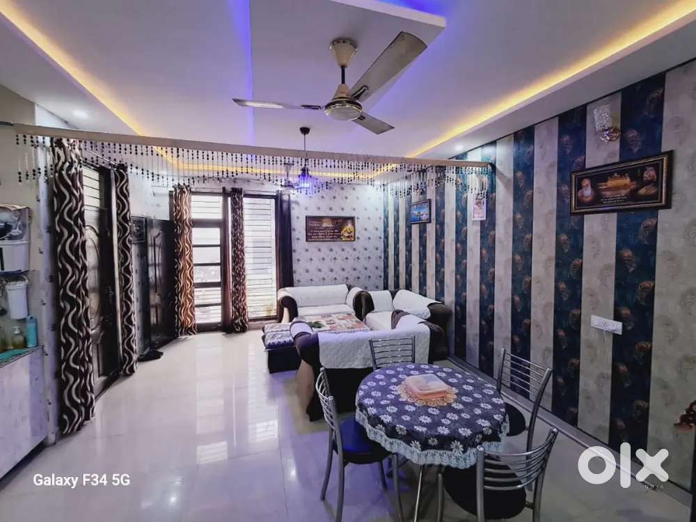 110 GAJ 2BHK FLAT GROUND FLOOR SECTOR-125 NEAR AIRPORT ROAD FOR SALE
