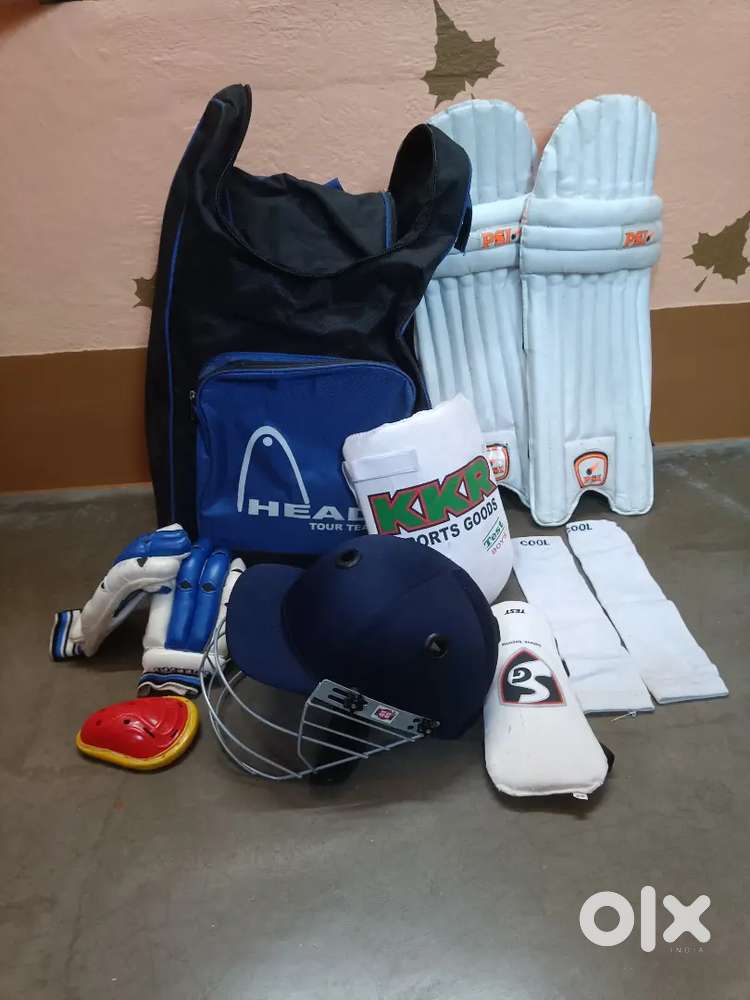 CRICKET KIT IN NEW CONDITION ( only 6 months old )