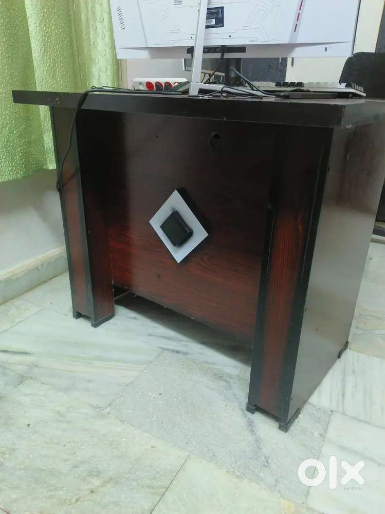 Computer table's, system setup , workstation