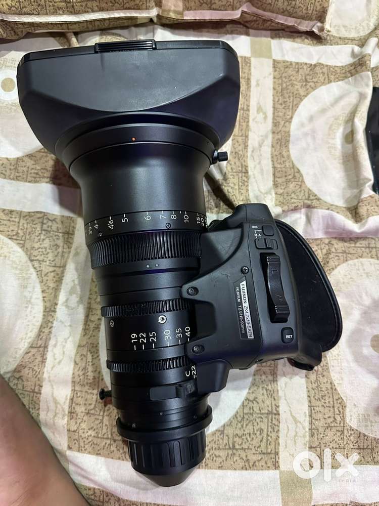 Fujinon Cabrio 19-90mm T2.9 PL mount zoom