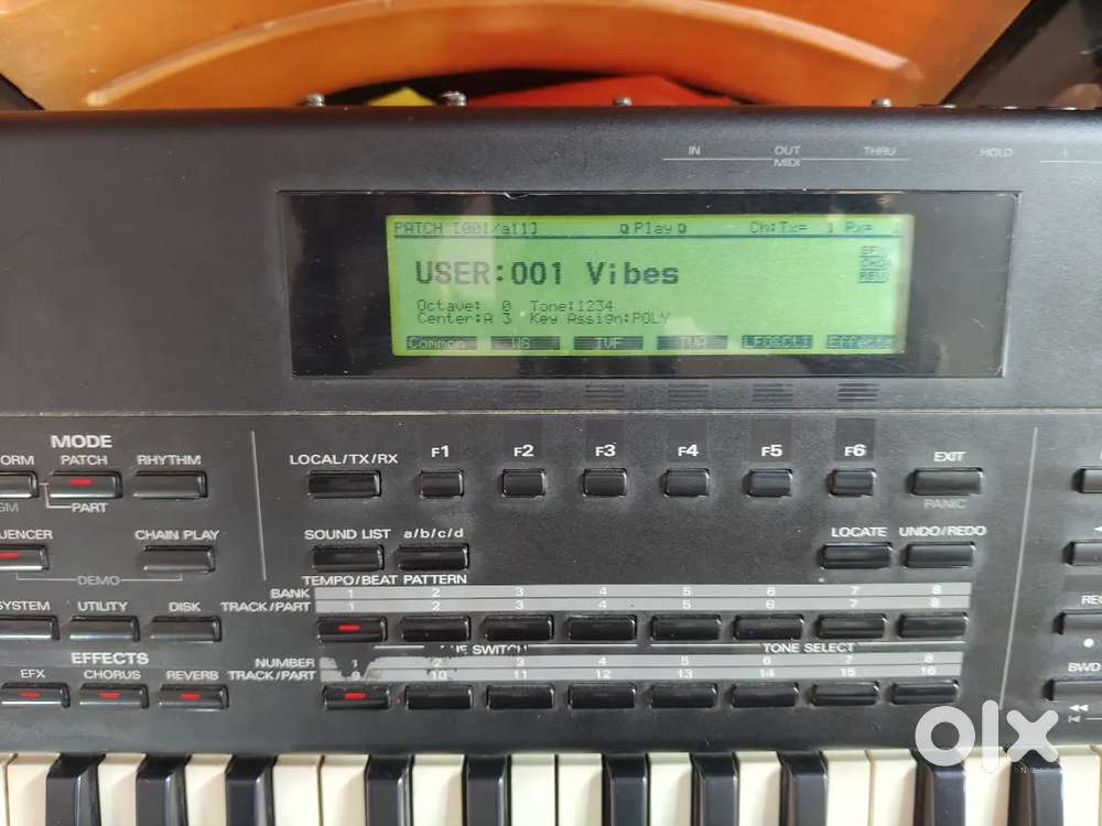 Roland xp 60 @ korg ek50 in