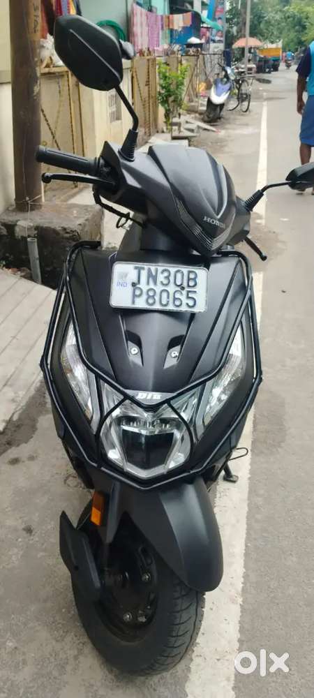 Good condition new look carpenter model